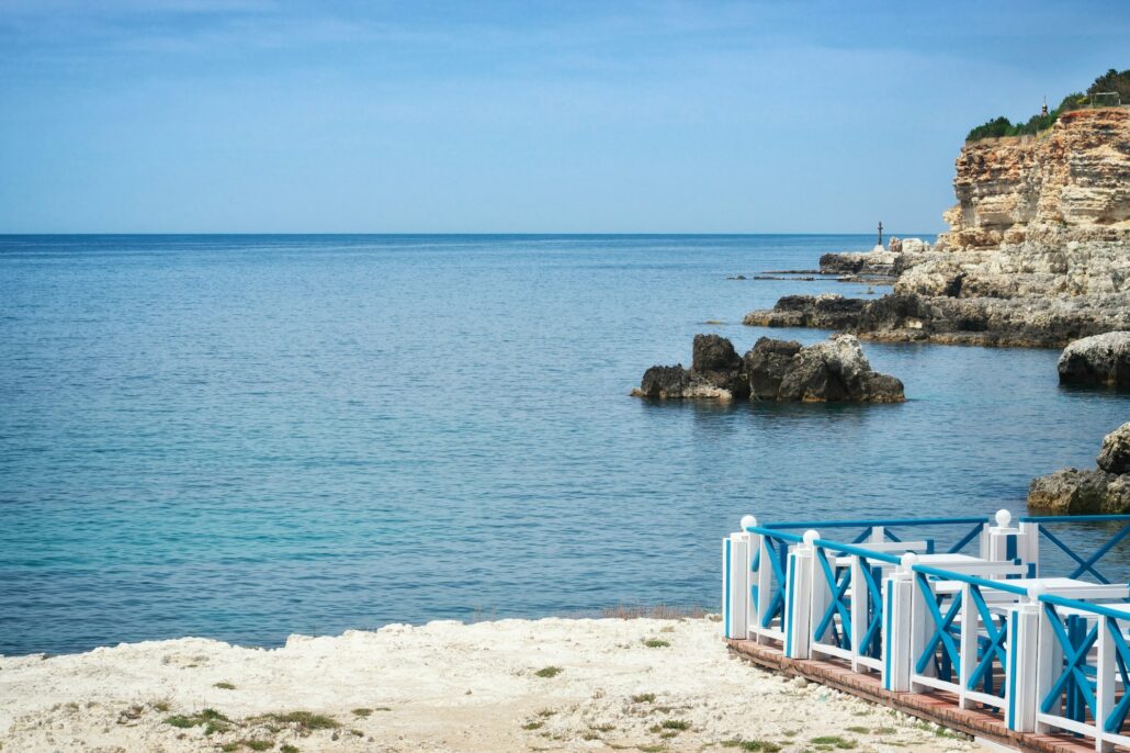 Coastal bar and sea